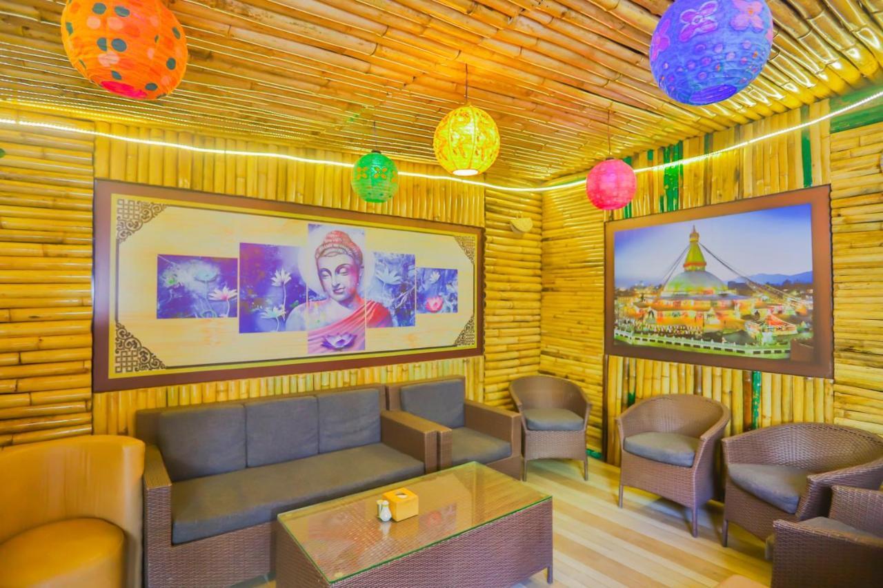 Oyo 720 Lekali Homes And Restaurant Kathmandu Exterior foto